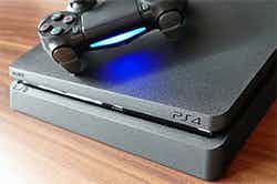Black Friday Sony Playstation PS4 Slim